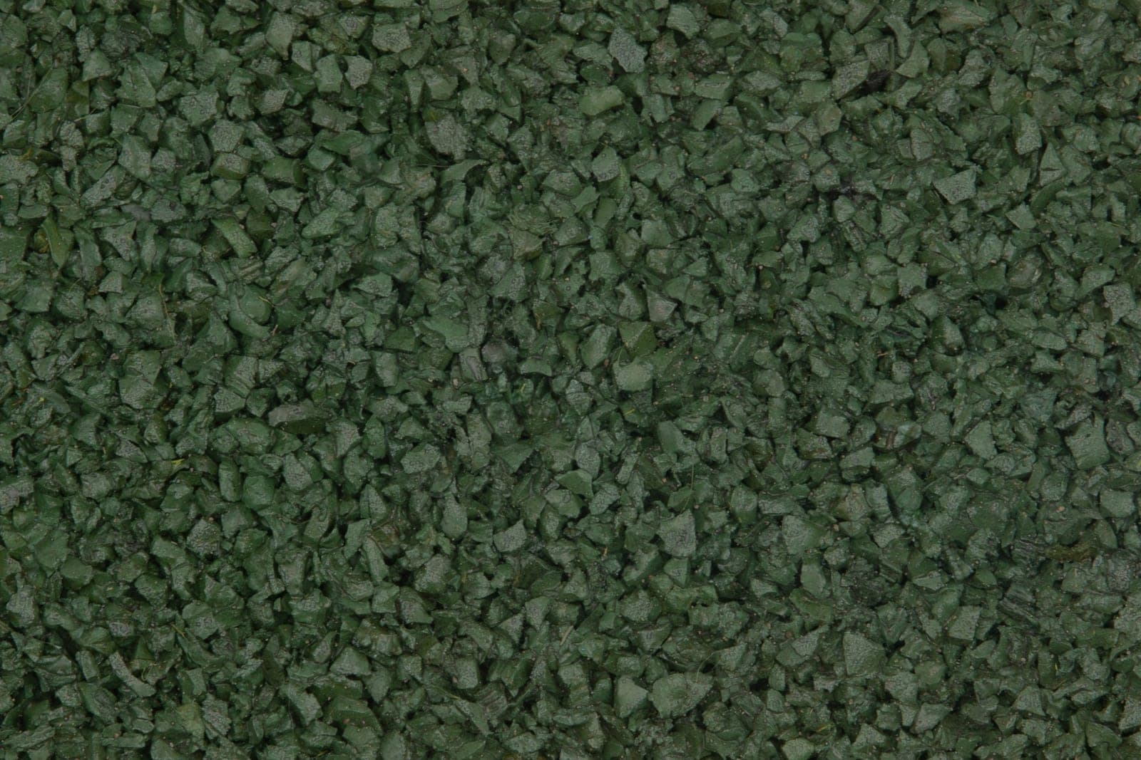 Темно-зеленая резиновая крошка